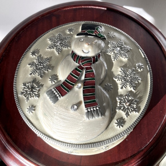 Olivia & Gracie snowman metal keepsake box - Picture 2 of 7